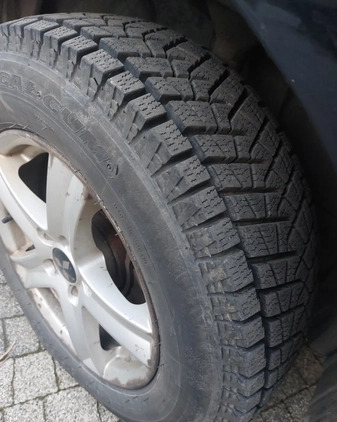 Mitsubishi Outlander cena 27950 przebieg: 198342, rok produkcji 2010 z Czempiń małe 379